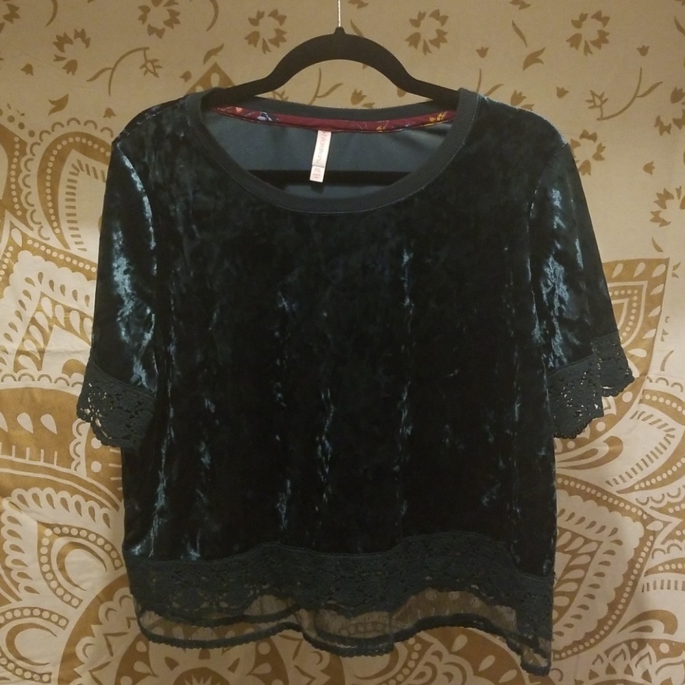 Velvet Top